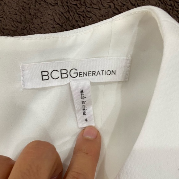 BCBGeneration white lace insert dress size 4 - Picture 8 of 14